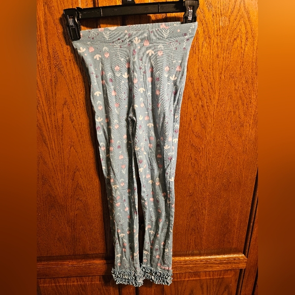 NWOT Ruffle Butts Blue Tulip Pattern Leggings SIZE 8 - Picture 1 of 2